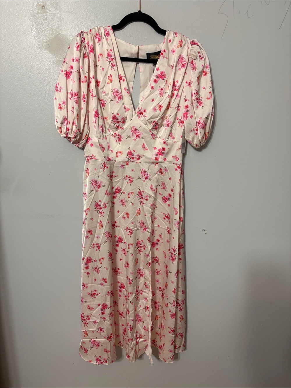 Alexia Admor Ditzy Ivory Floral Puff Sleeve Midi Dress NWT Size 6 - Picture 2 of 5